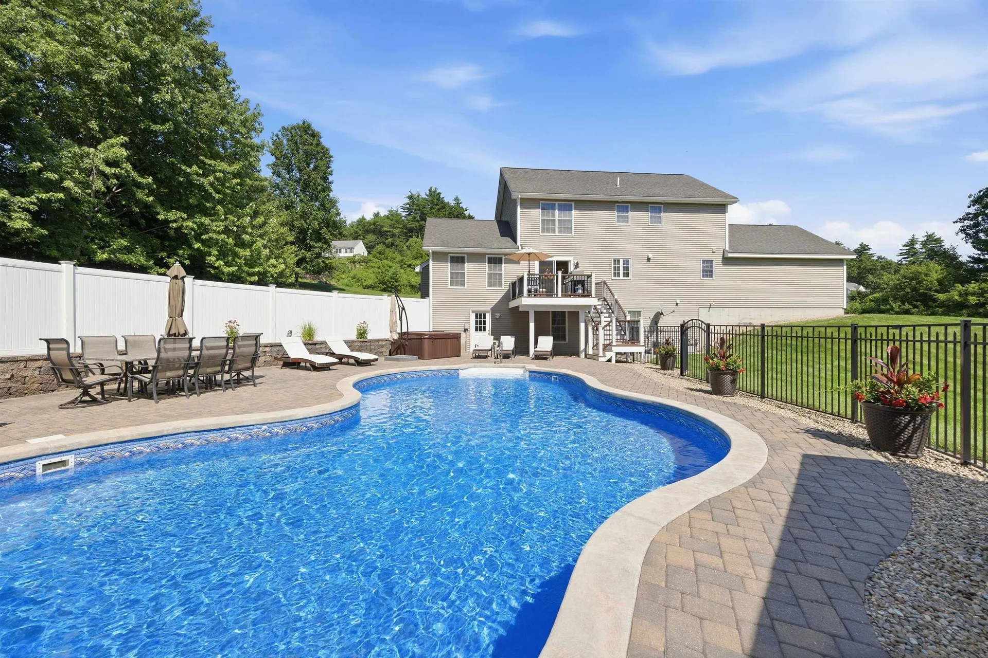9 Conservation Drive Merrimack NH 03054