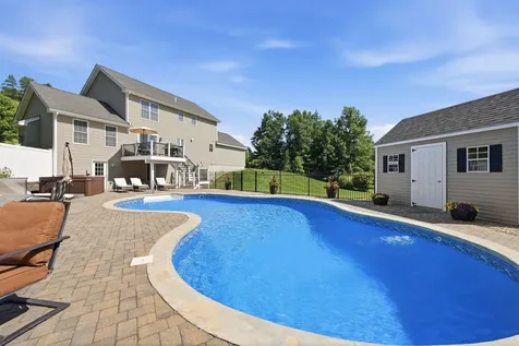 9 Conservation Drive Merrimack NH 03054