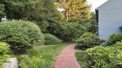 3 Governor Square Peterborough NH 03458
