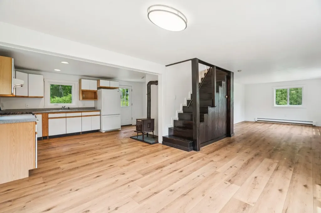 196 Kinsman Road Grafton NH 03240