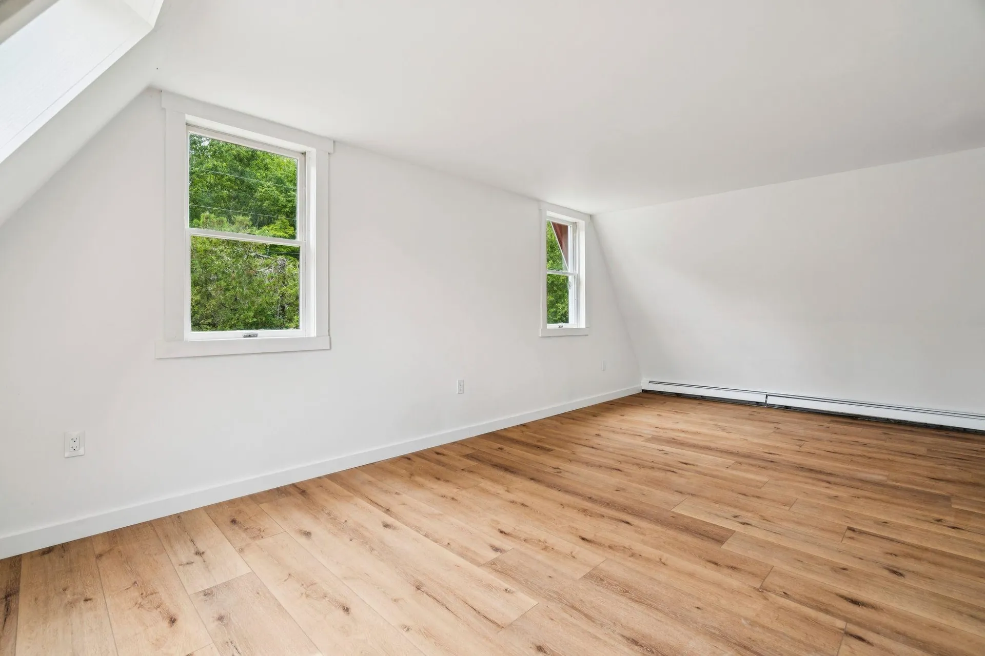 196 Kinsman Road Grafton NH 03240