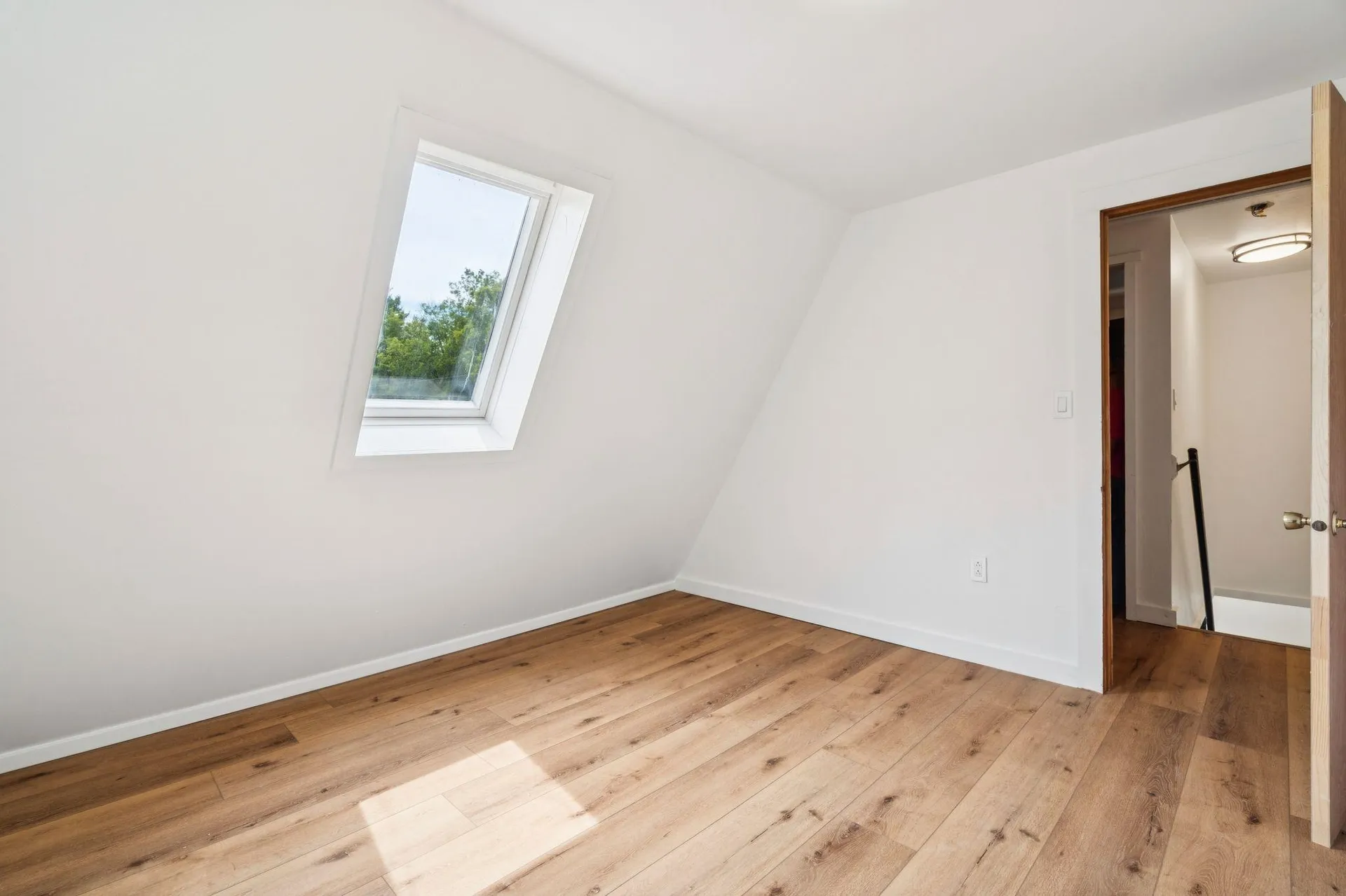 196 Kinsman Road Grafton NH 03240