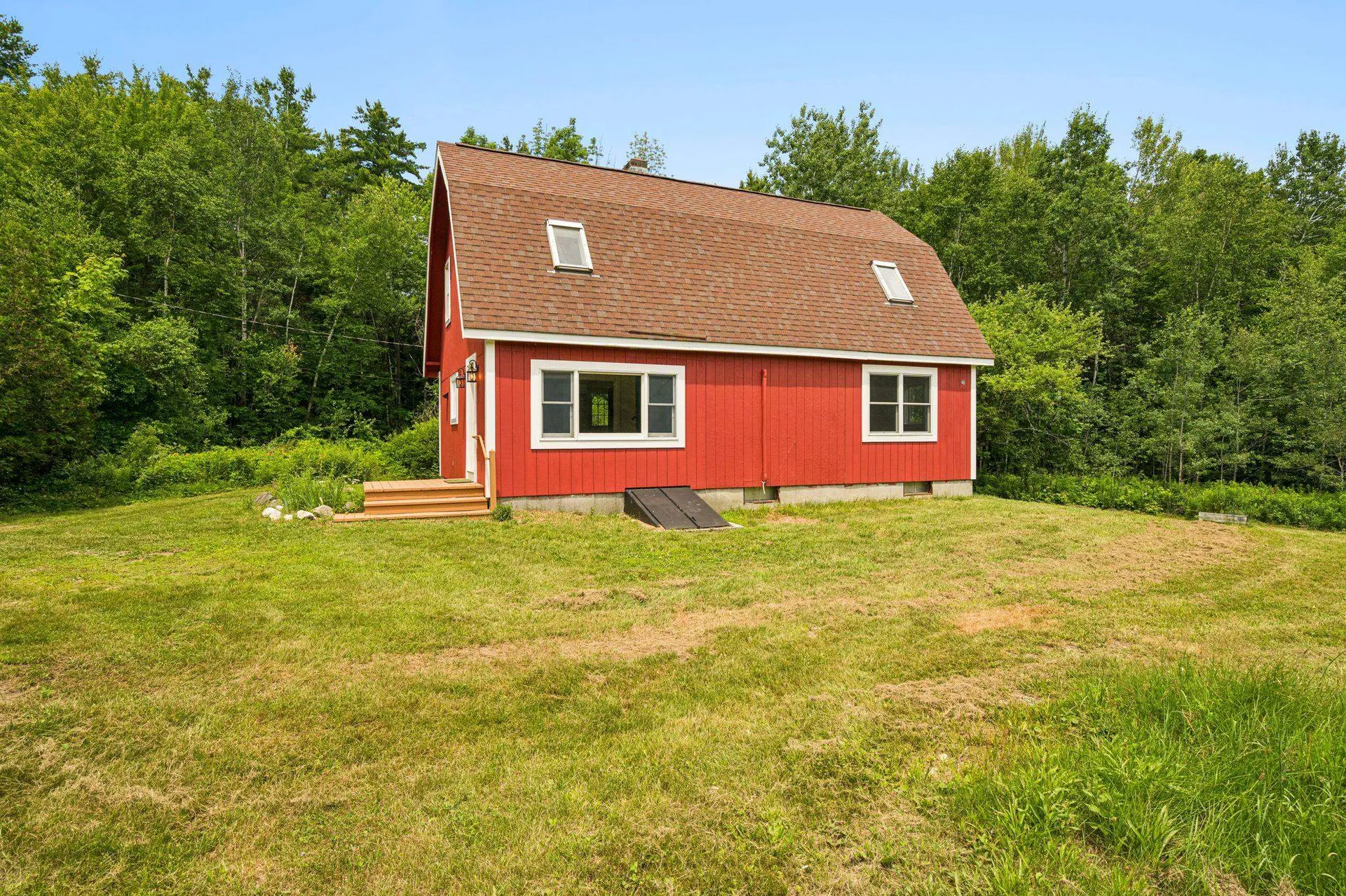 196 Kinsman Road Grafton NH 03240