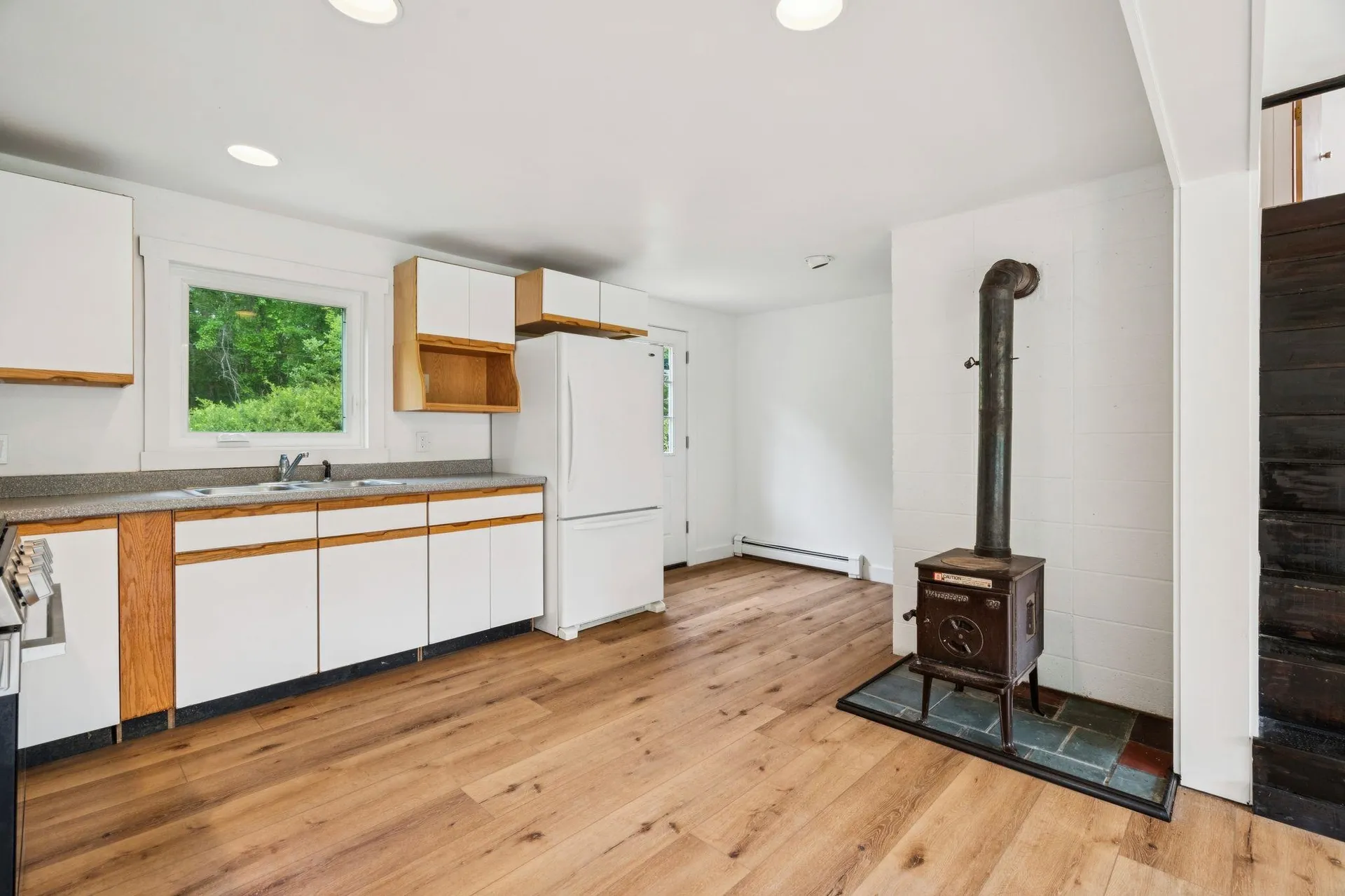 196 Kinsman Road Grafton NH 03240