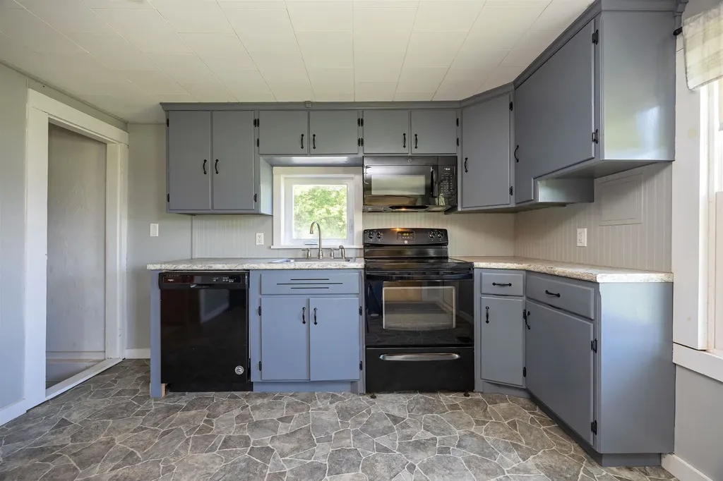 1898 Parker Road Danville VT 05828