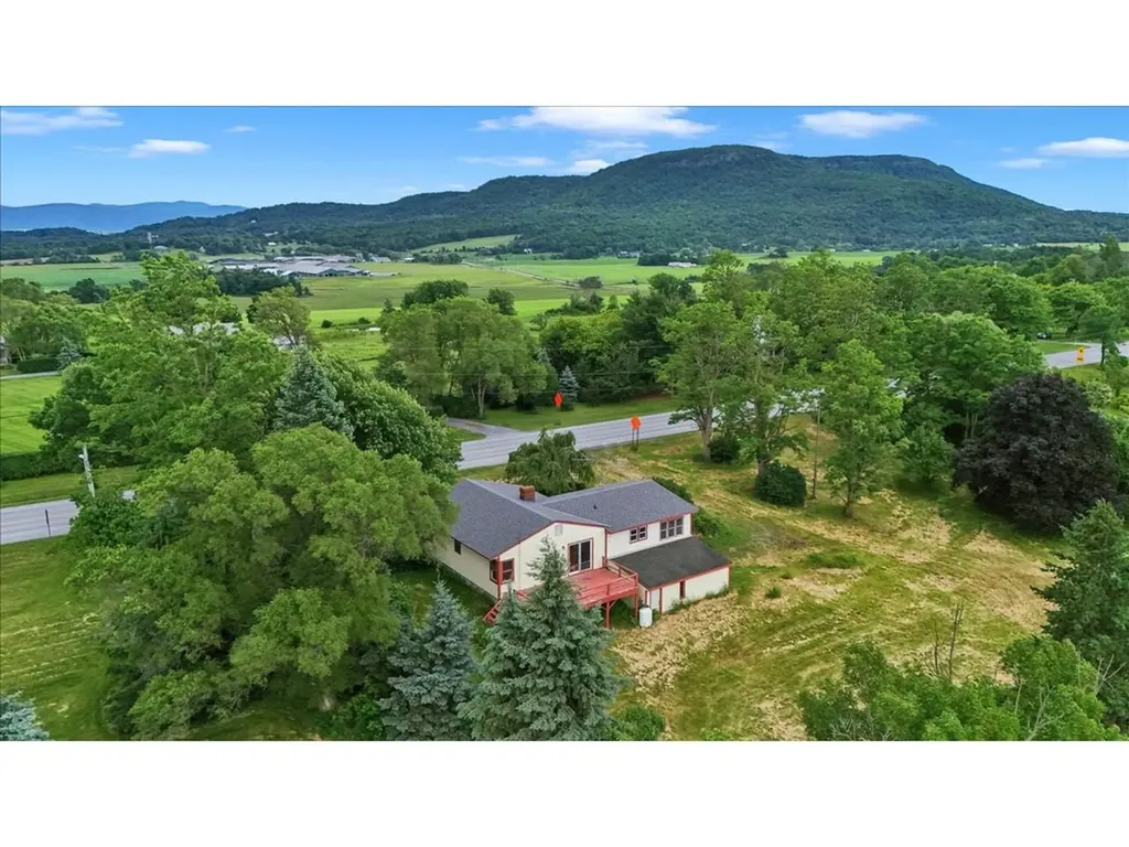 4732 Vt Route 22a Addison VT 05491