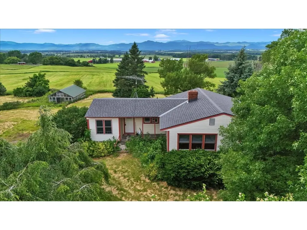 4732 Vt Route 22a Addison VT 05491