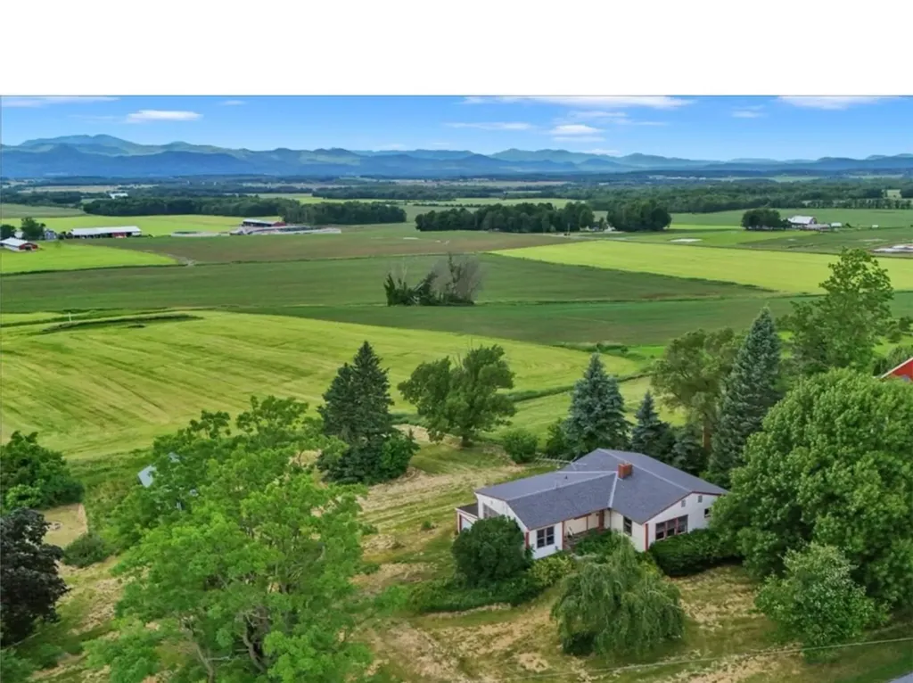 4732 Vt Route 22a Addison VT 05491
