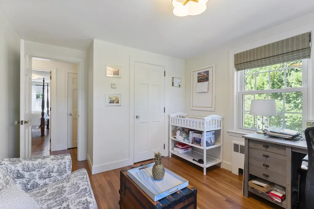 10 Old Amesbury Road Kensington NH 03833