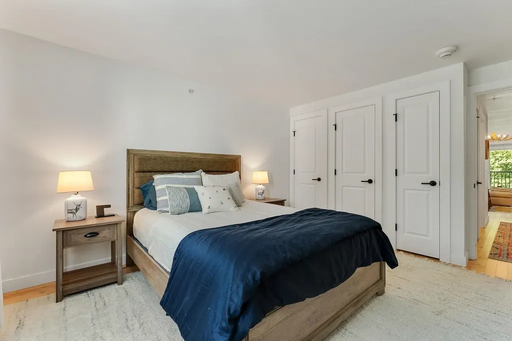 251 Mountainside Drive Warren VT 05674