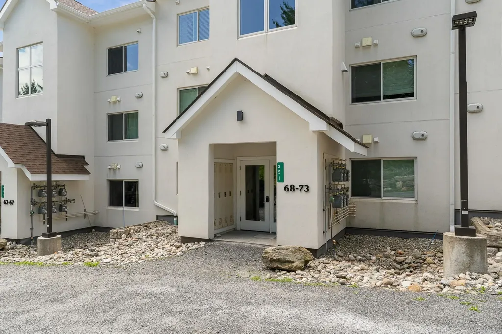 251 Mountainside Drive Warren VT 05674