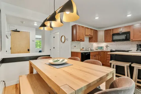 251 Mountainside Drive Warren VT 05674