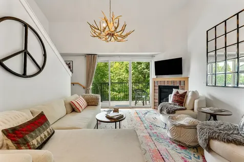 251 Mountainside Drive Warren VT 05674