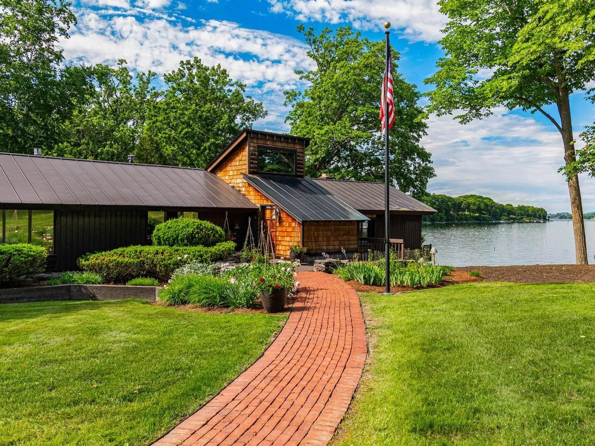 Shelburne VT, 3544 Harbor Road