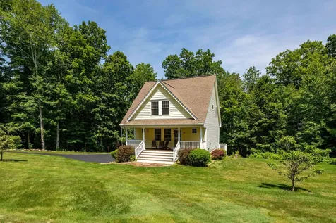 33 Cider Street Epping NH 03042