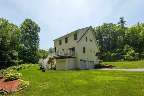 33 Cider Street Epping NH 03042