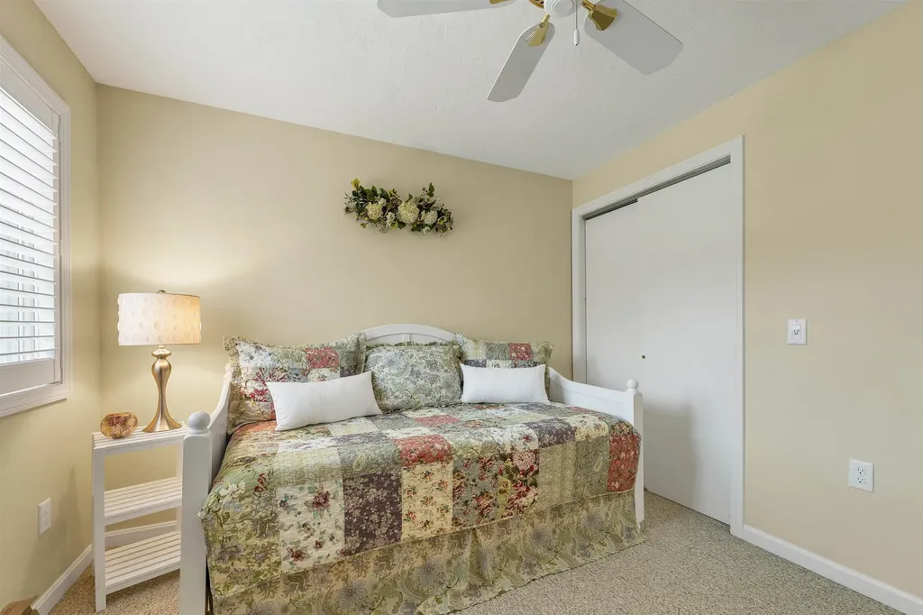 60 Weirs Road Gilford NH 03249
