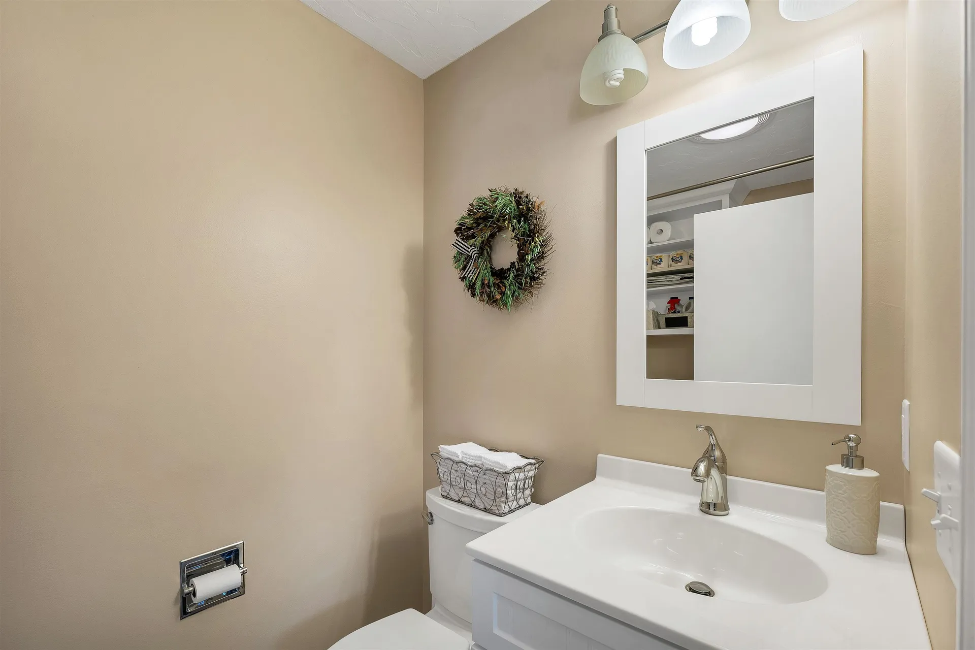 60 Weirs Road Gilford NH 03249