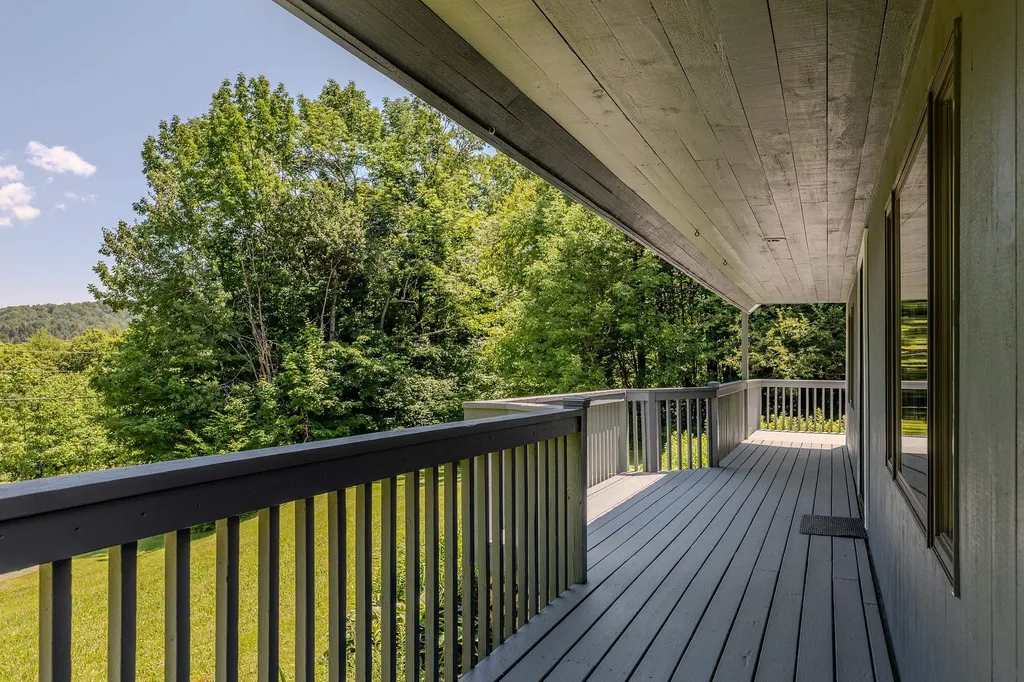 3319 East Hill Road Andover VT 05149