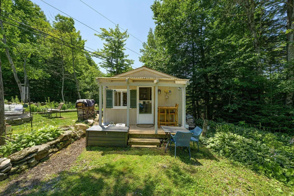 18 Old Route 9 Searsburg VT 05363-9672