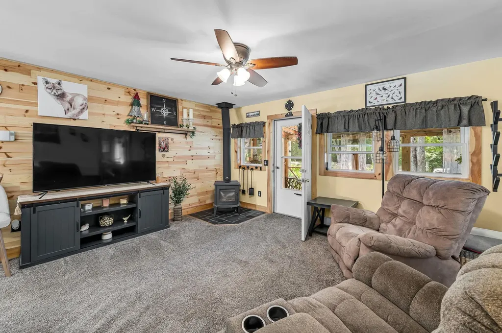 18 Old Route 9 Searsburg VT 05363-9672