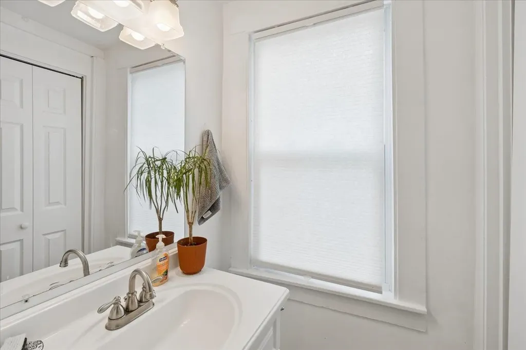 44 N Spring Street Concord NH 03301