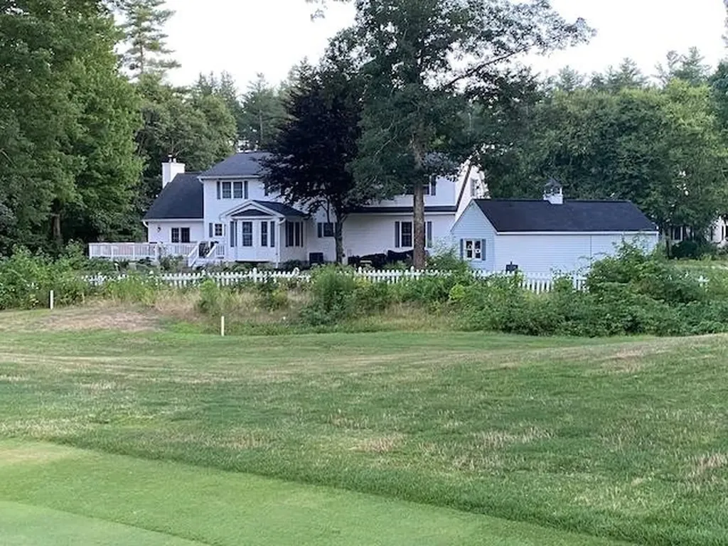 9 Taconic Drive Amherst NH 03031