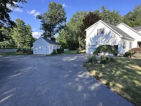 9 Taconic Drive Amherst NH 03031