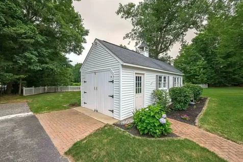 9 Taconic Drive Amherst NH 03031