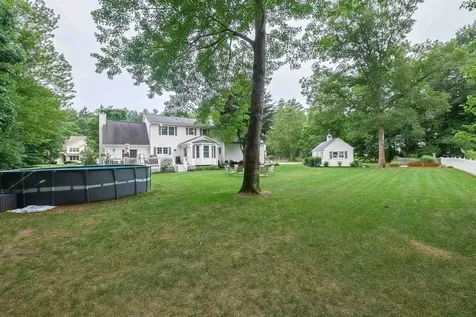 9 Taconic Drive Amherst NH 03031