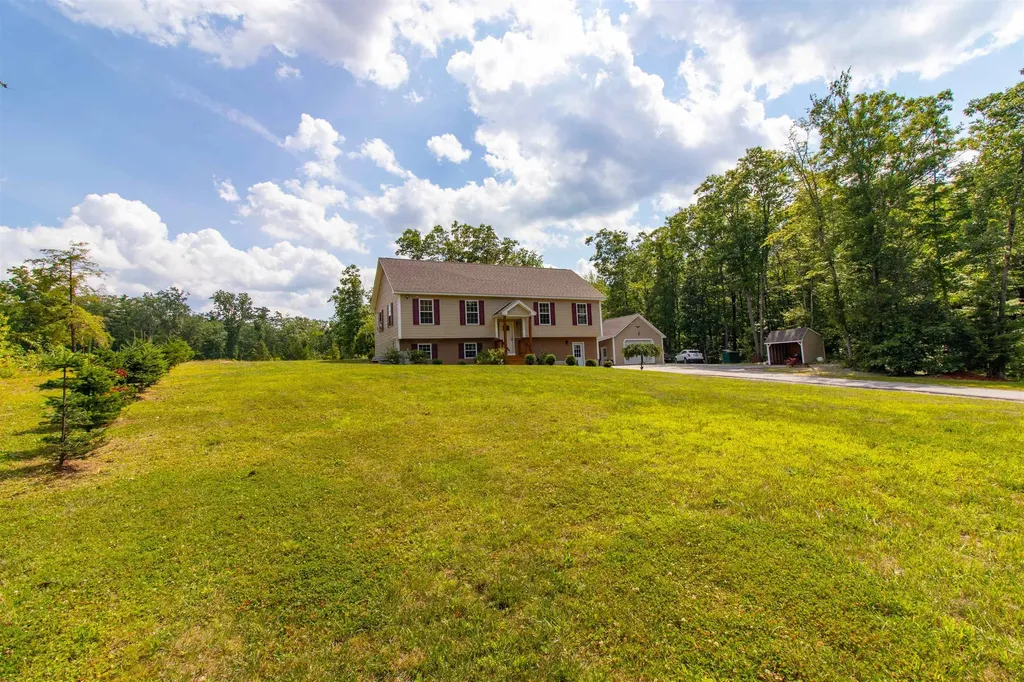 351 Ponemah Hill Road Milford NH 03055