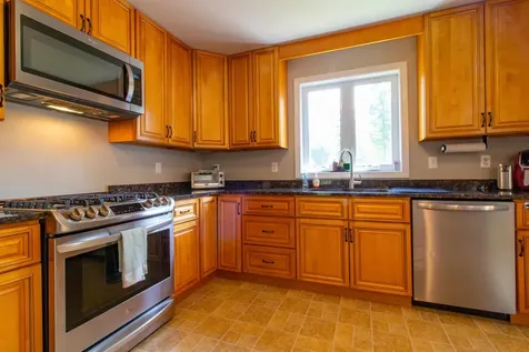 351 Ponemah Hill Road Milford NH 03055