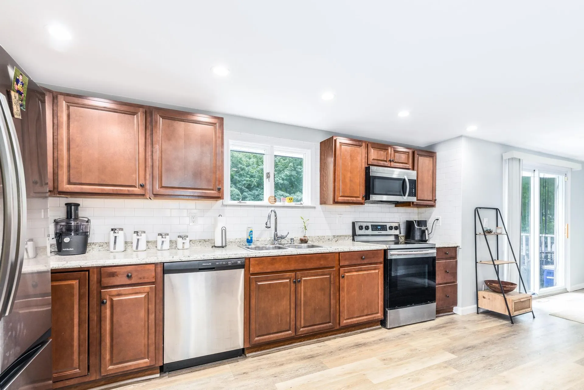 18 Brook Street Derry NH 03038