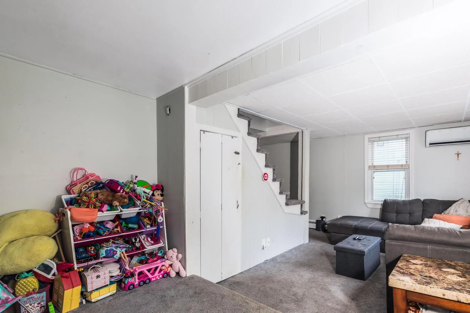 18 Brook Street Derry NH 03038