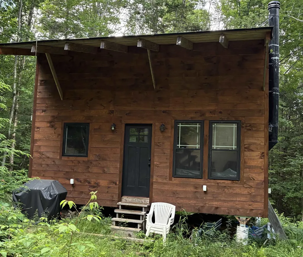 25 Elvas Way Dover VT 05356
