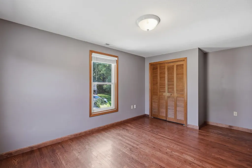28 Rangers Drive Hudson NH 03051