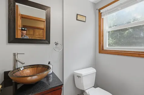 28 Rangers Drive Hudson NH 03051
