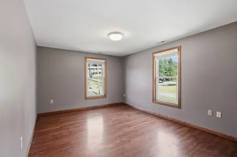 28 Rangers Drive Hudson NH 03051