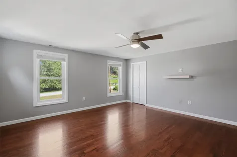 28 Rangers Drive Hudson NH 03051