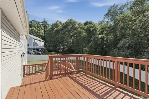 28 Rangers Drive Hudson NH 03051
