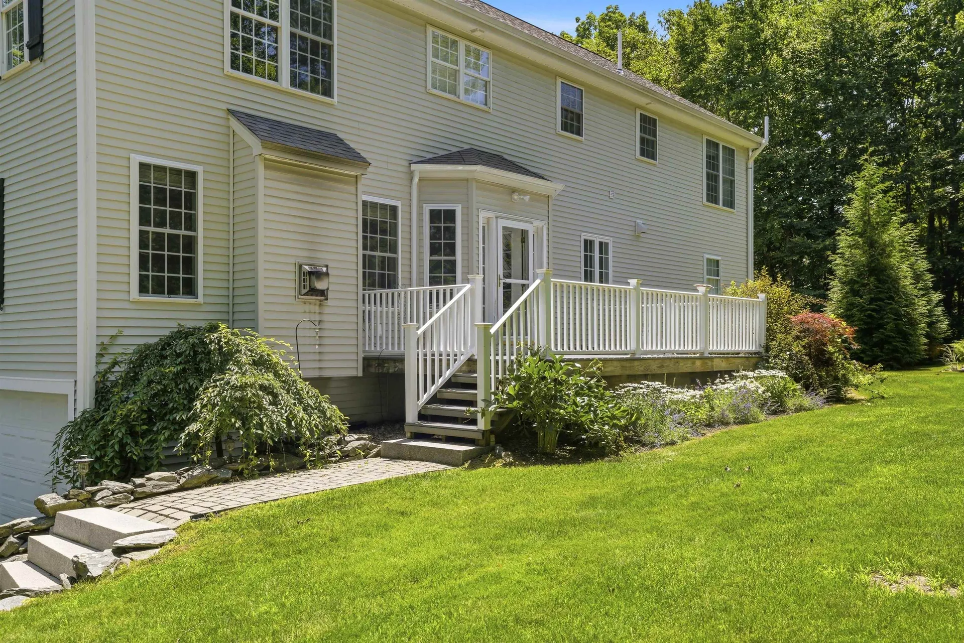 1 Eagle Hill Road Raymond NH 03077