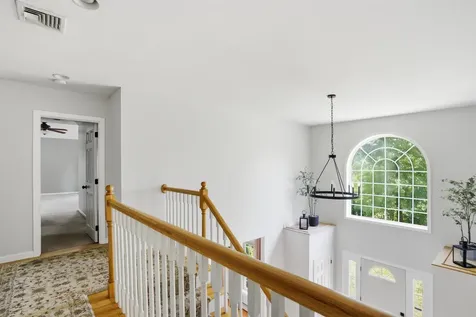 1 Eagle Hill Road Raymond NH 03077