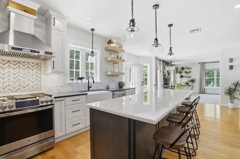 1 Eagle Hill Road Raymond NH 03077