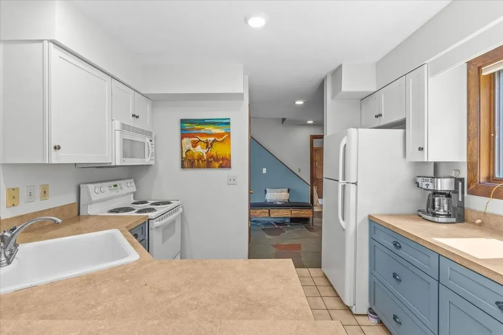 70 Field Road Stowe VT 05672
