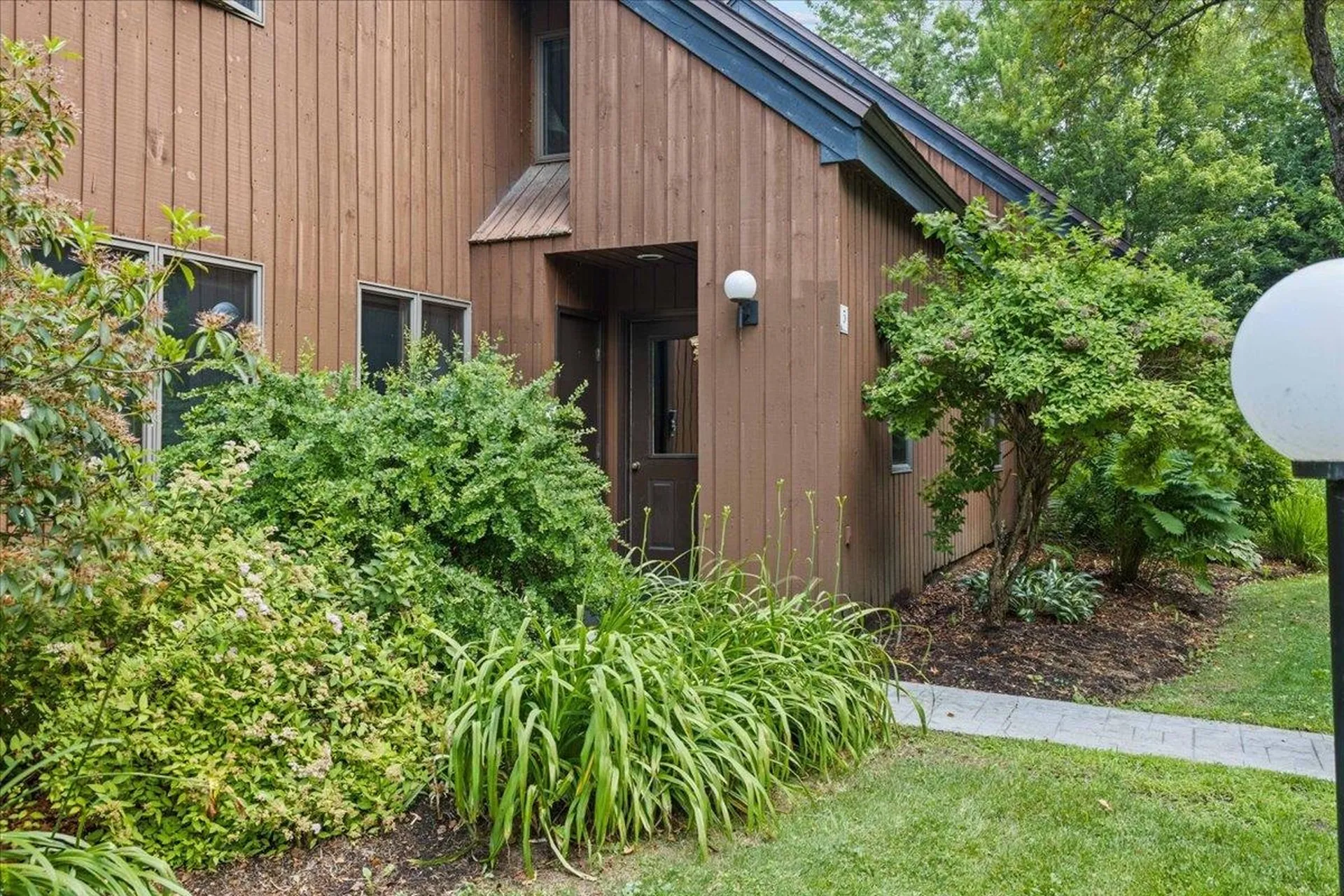 70 Field Road Stowe VT 05672