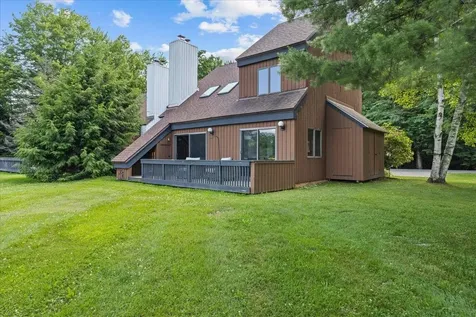 70 Field Road Stowe VT 05672