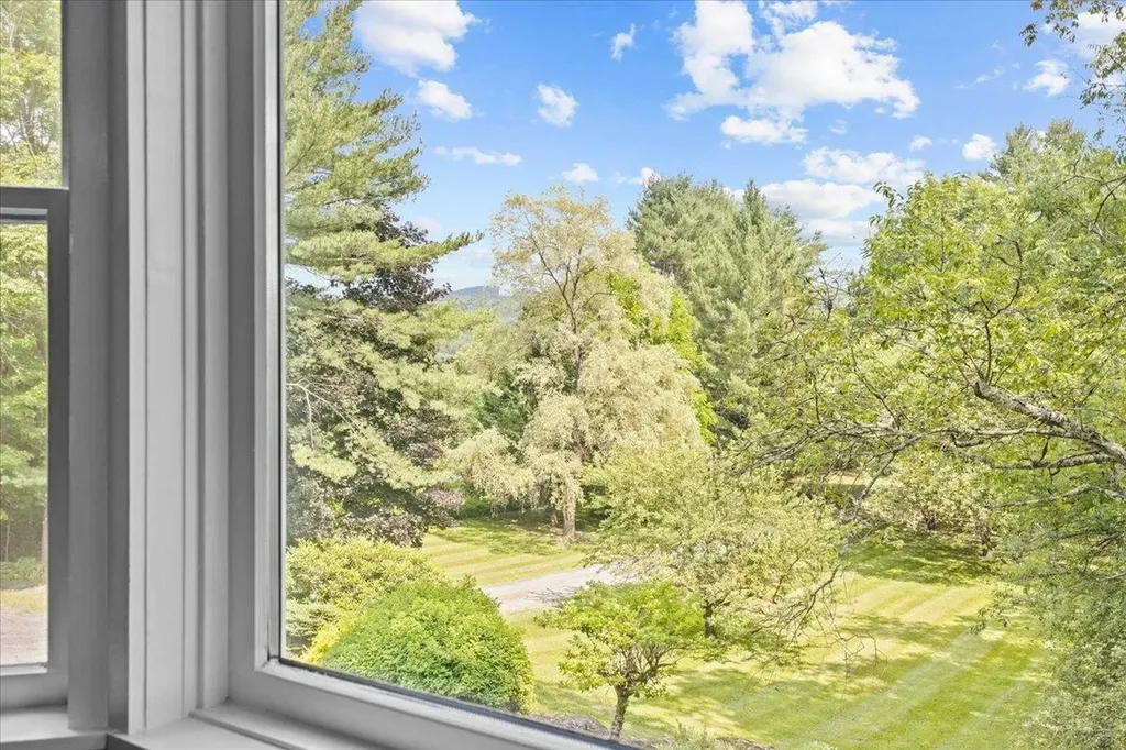 738 River Road Stowe VT 05672