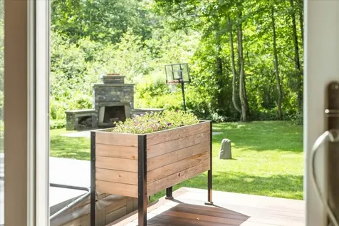 738 River Road Stowe VT 05672