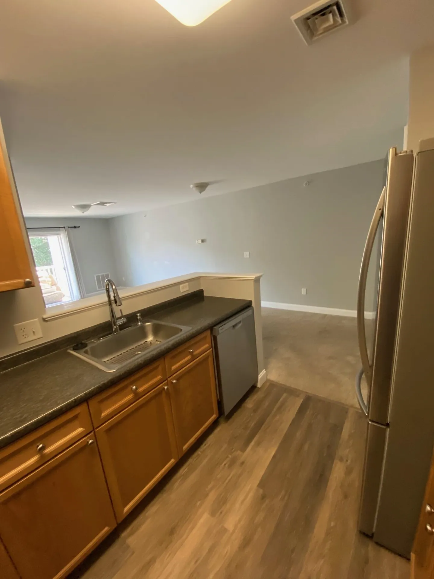 122 Coliseum Avenue Nashua NH 03063