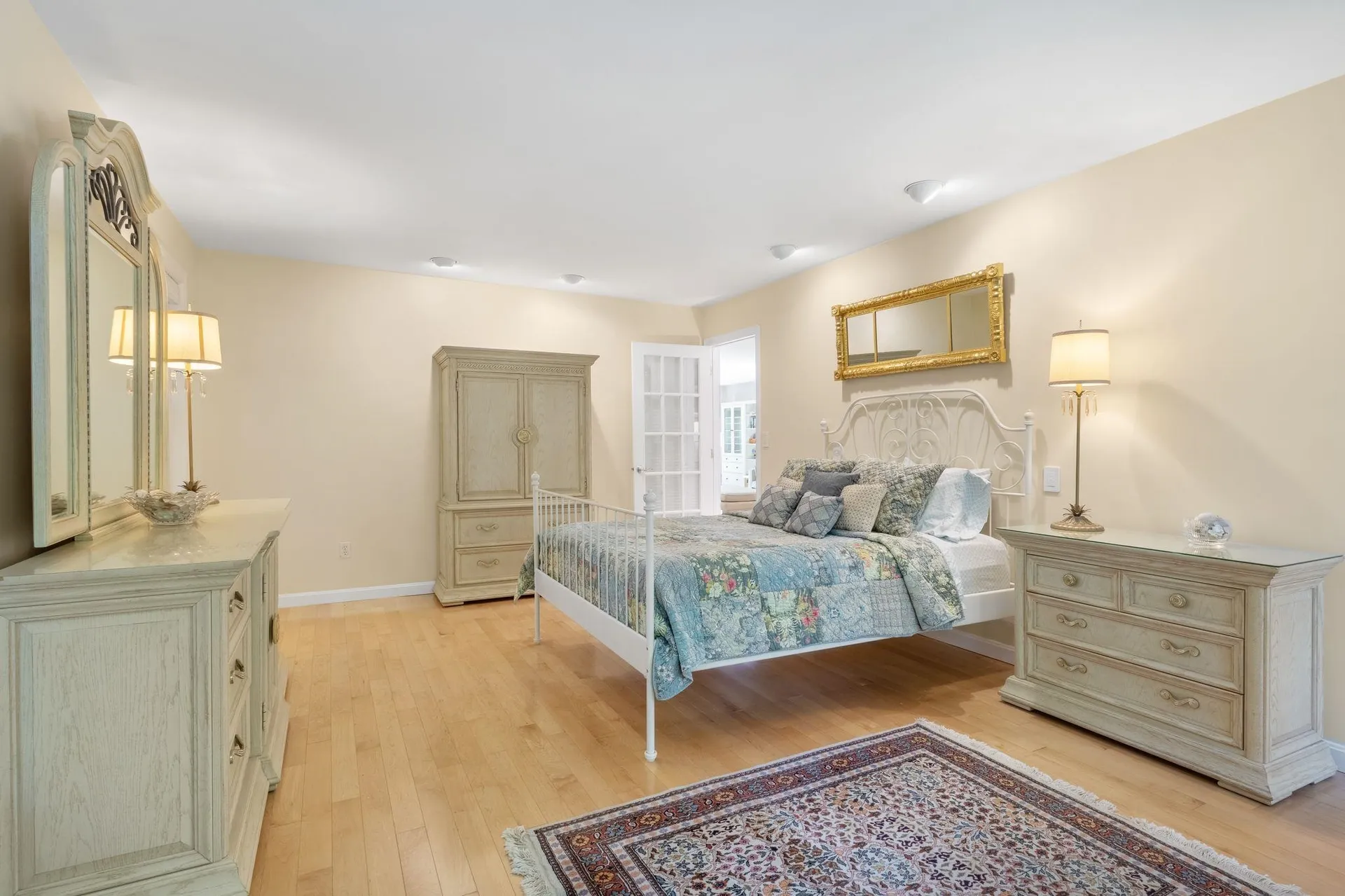 40 Tj Gamester Avenue Portsmouth NH 03801